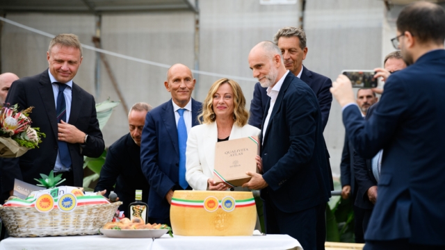 G7 Agricoltura - Consegna Atlante Qualivita al Presidente Meloni